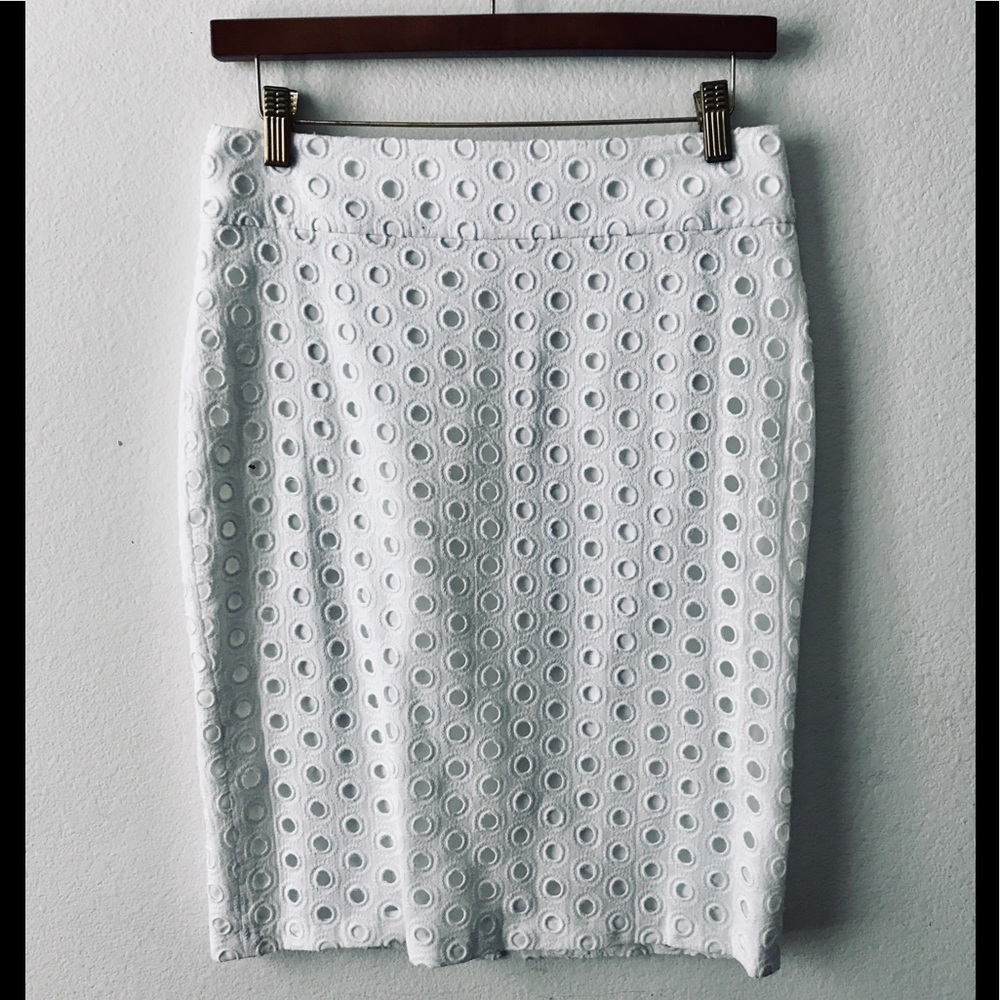 Ann Taylor cotton eyelet pencil skirt